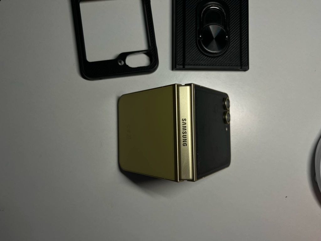 Samsung Galaxy z flip 6 5g Zamienie/Sprzedam