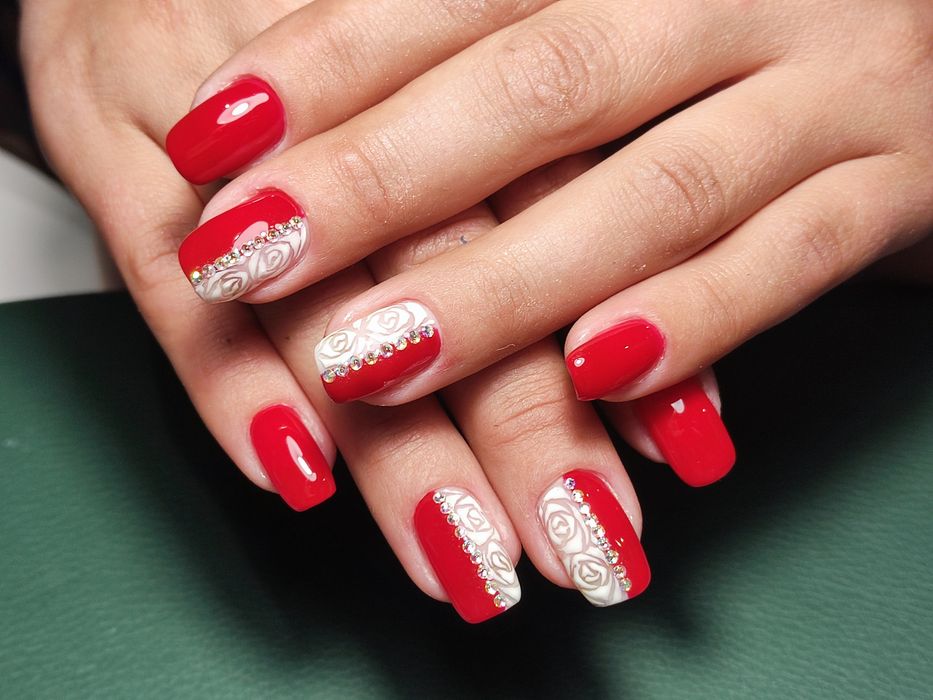 Манікюр, покриття гель лаком,  укріплення