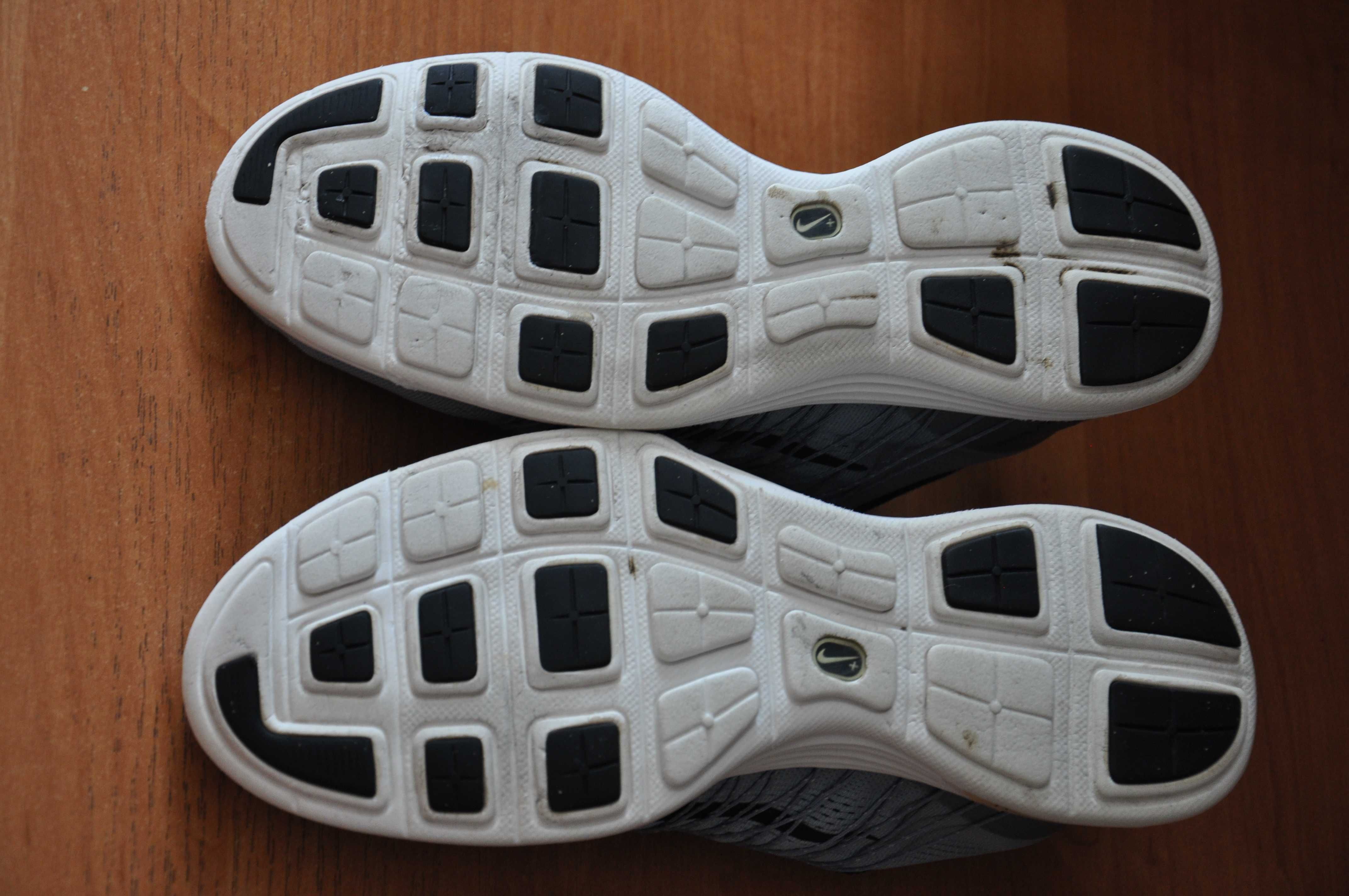 Кроссовки Nike Lunaracer+ 3 tn sb dunk 45 \ 29 см