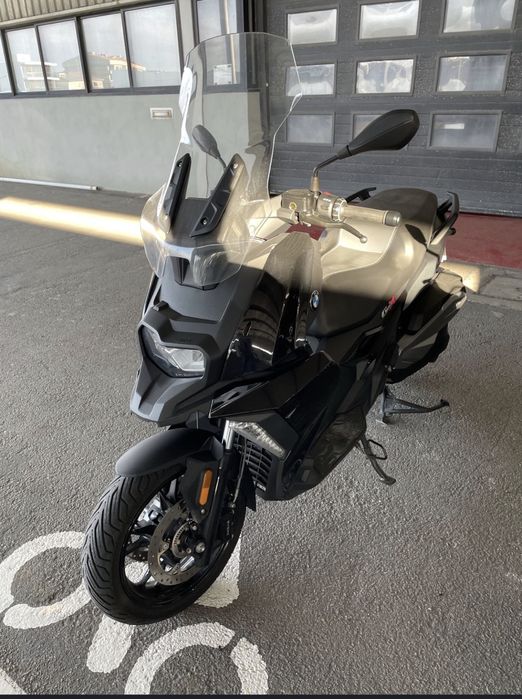BMW C400 X cor preta