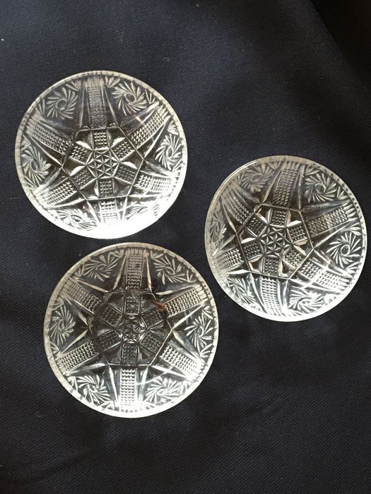 Salaterki 3 szt , tłoczony wzór, vintage