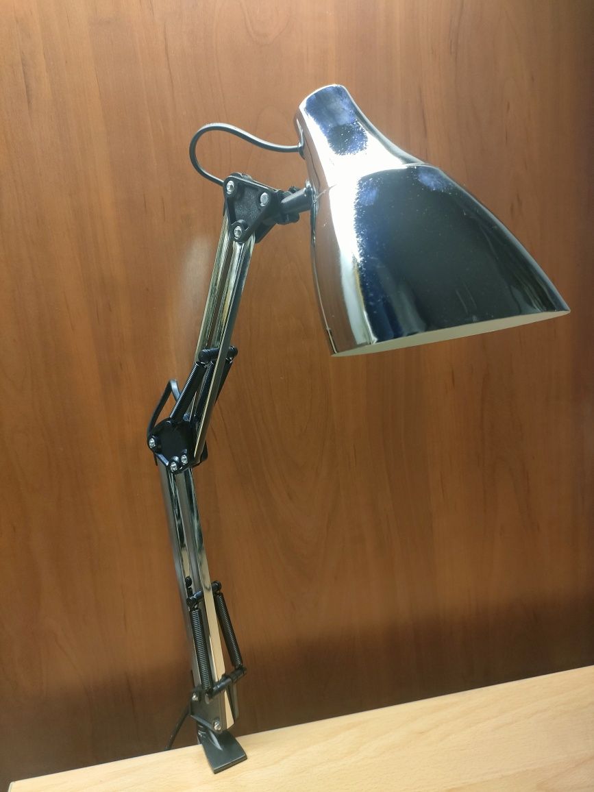 Lampka biurkowa kreślarska teleskopowa srebrna przykręcana
