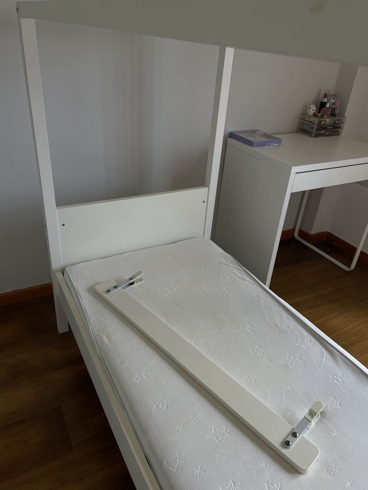 Cama Ikea branca dossel criança