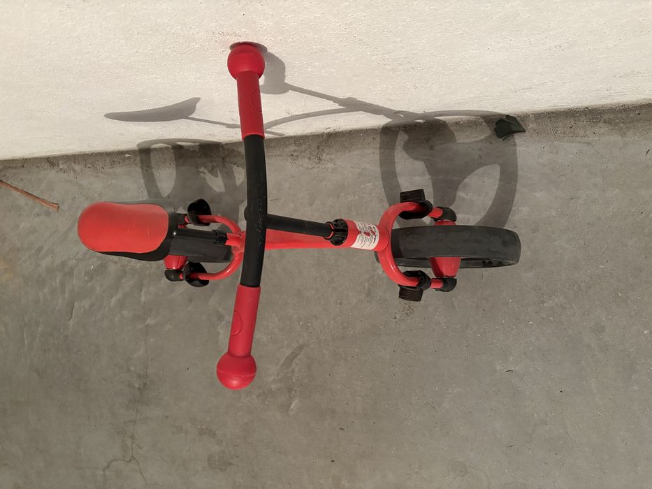 Bicicleta sem pedais para iniciação