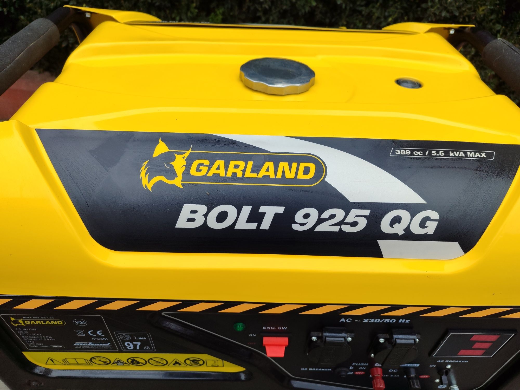 Генератор бензиновий Garland BOLT 925QG-V20