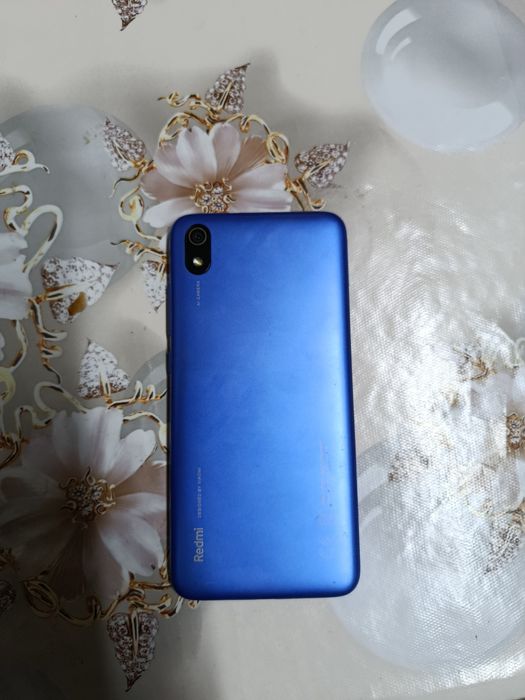 Телефон редмі 7 а