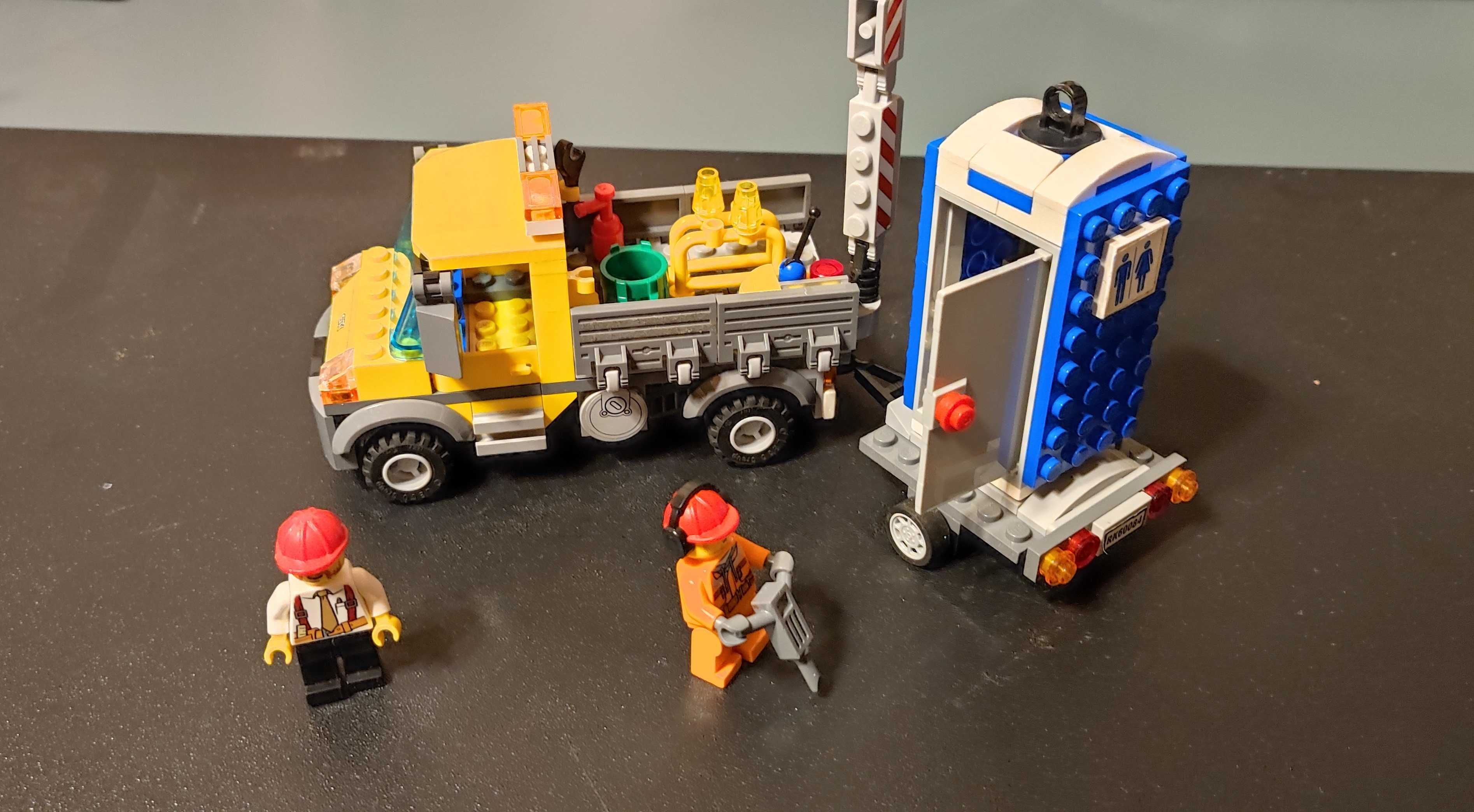 LEGO City 60073 Samochód i Toi Toi