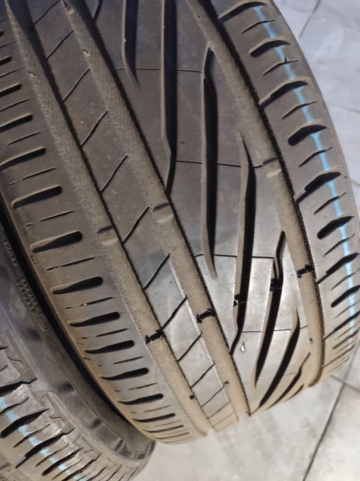 Pneus 235/35r19 Uniroyal RS5 70% piso