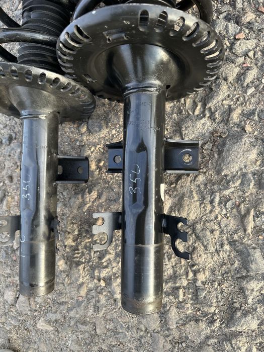 Амортизатори передні стойка т5 Т6 t5 vw