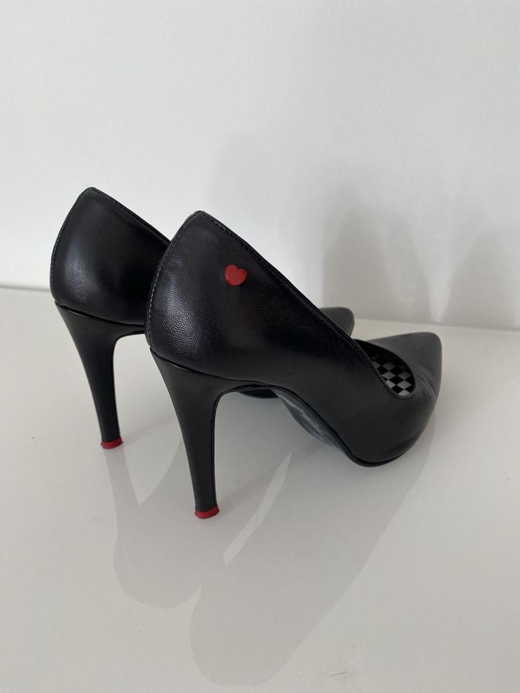 Szpilki, czółenka LOVE MOSCHINO, rozmiar 36