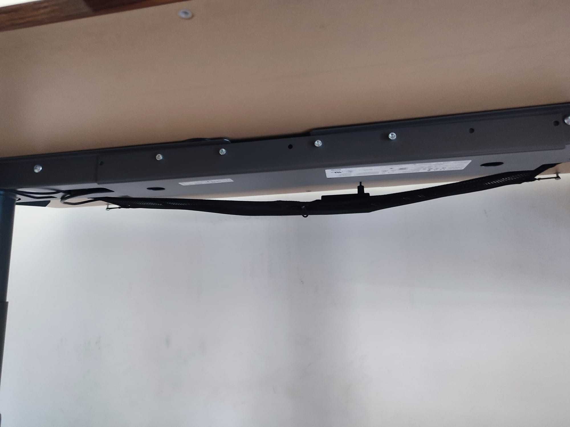 Secretária Motorizada IDASEN ( base + tampo ) IKEA
