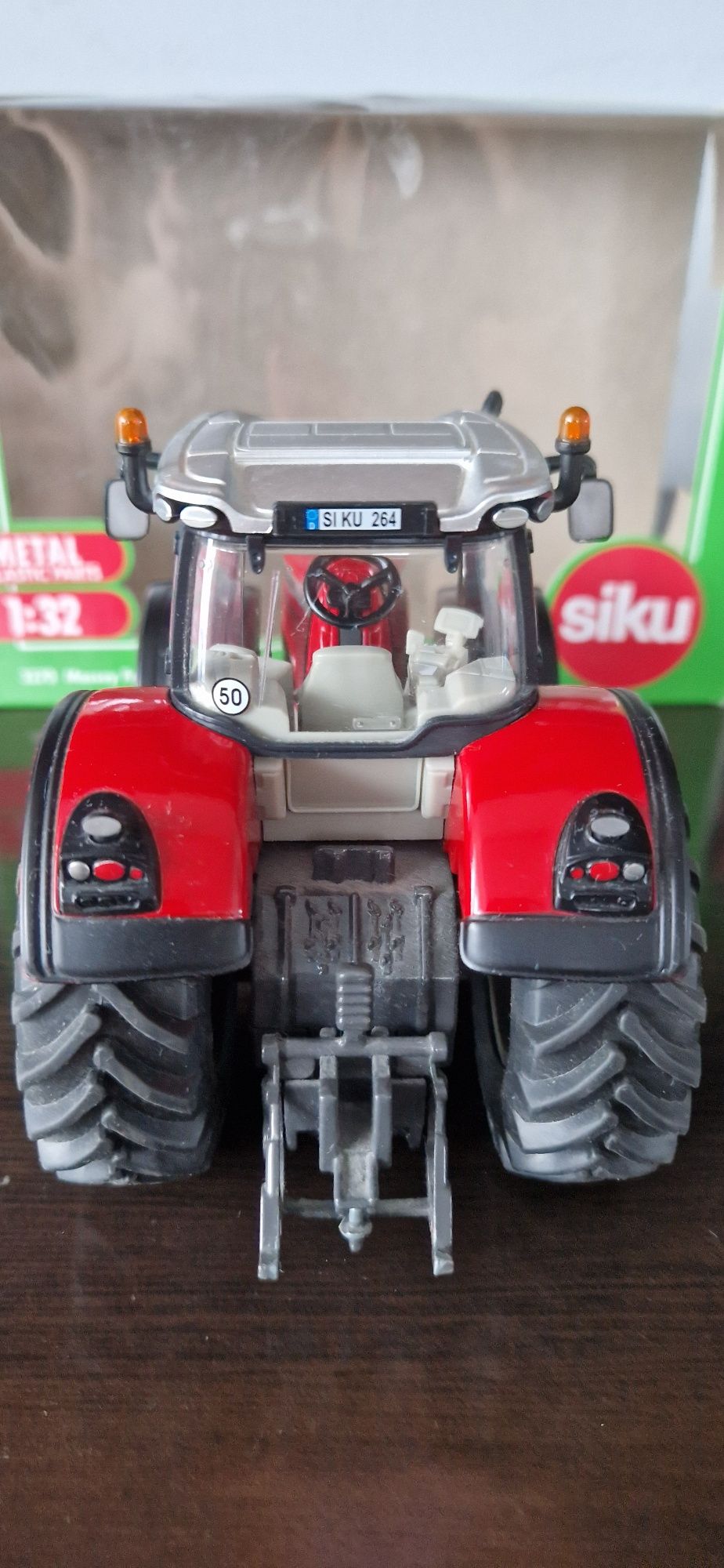 Siku 3270 Massey Ferguson MF 8680