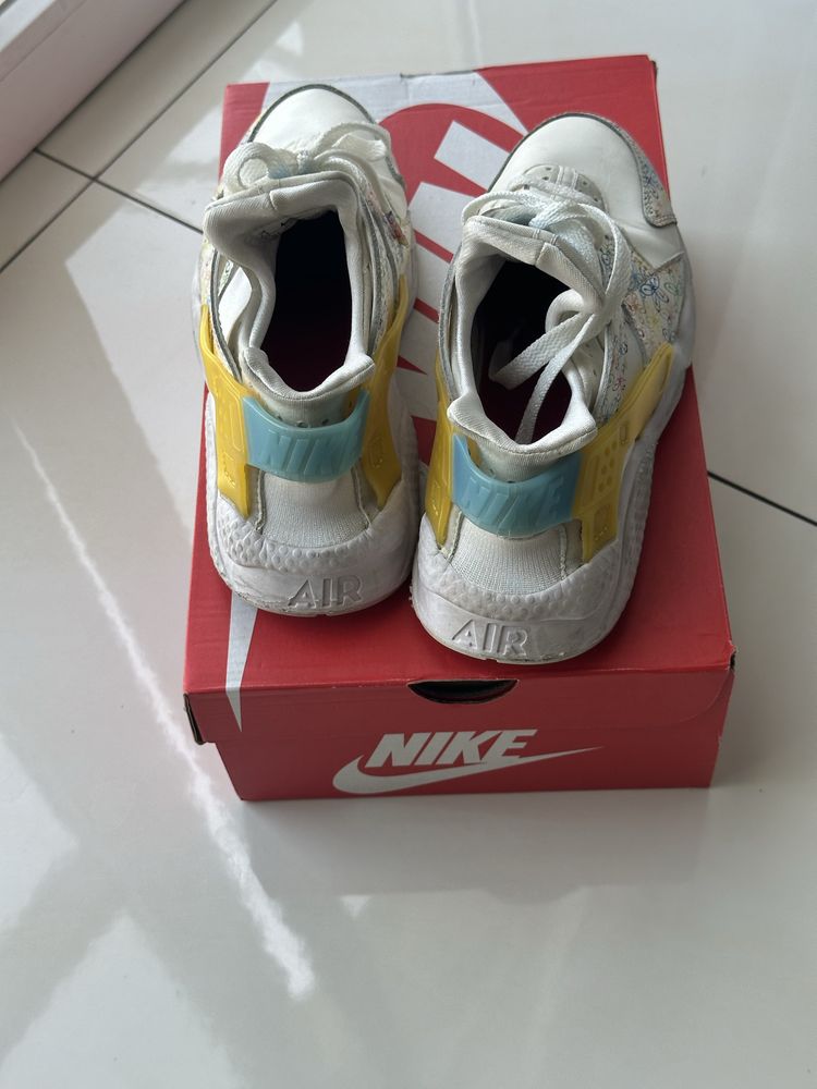Nike Huarache 37