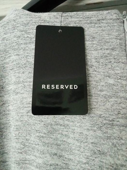 Nowa sukienka rozmiar L RESERVED