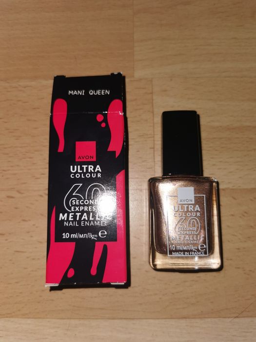 Szybkoschnący lakier do paznokci Avon Ultra Colour Metallic Mani Queen