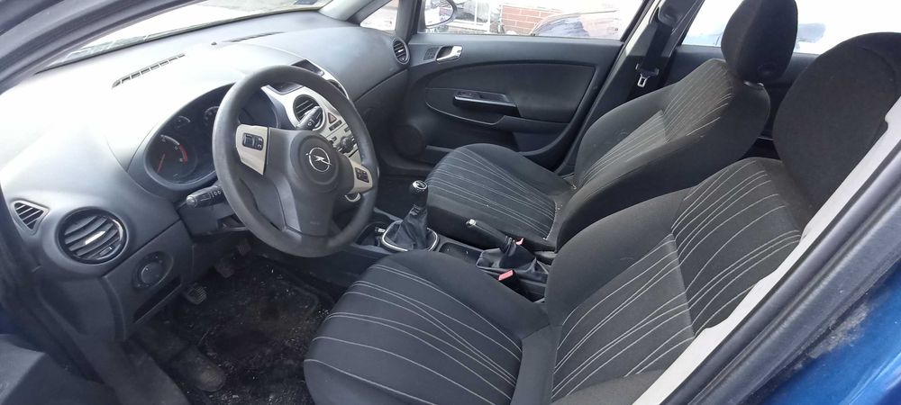 opel corsa d 1.3 cdti z13dtj  lak Z21B samochód na części