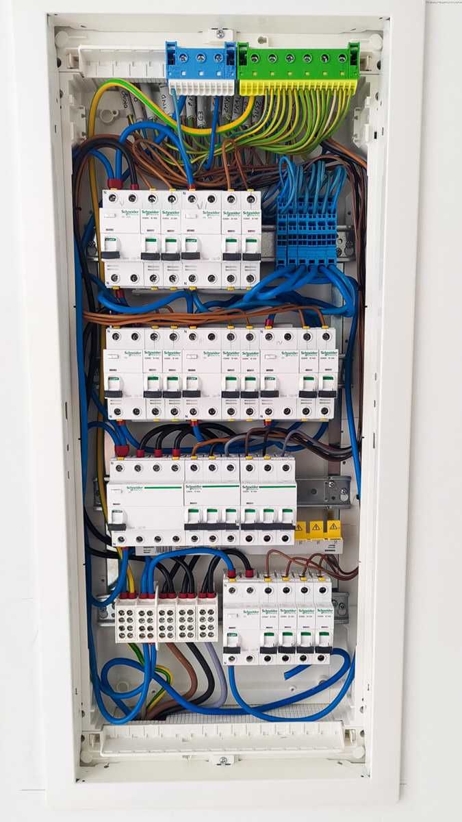 ELEKTRYK - instalacje elektryczne, modernizacje