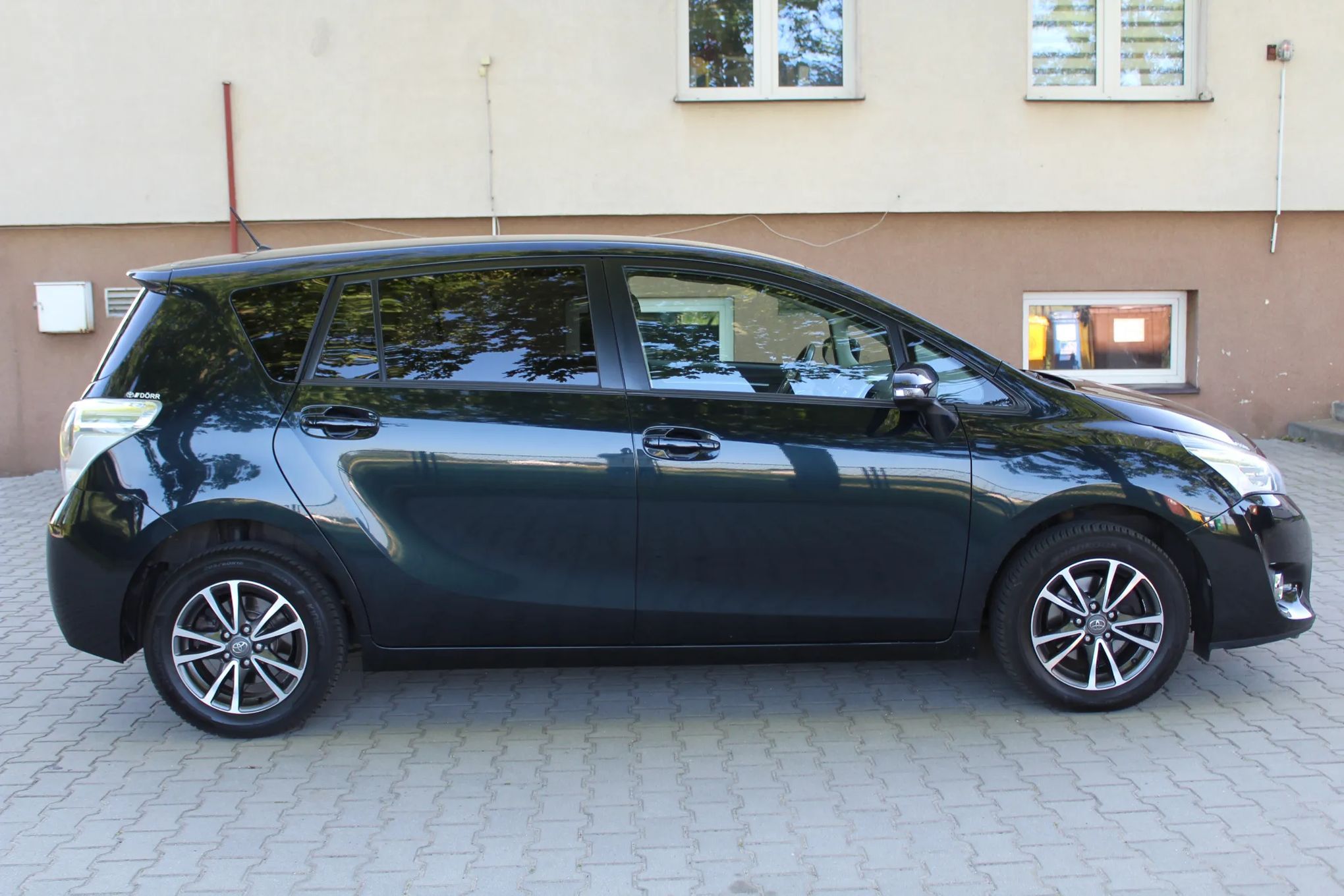 Toyota Verso Z Niemiec Z Serwisu Toyoty Piękny kolor Serwis ASO 145 tys km