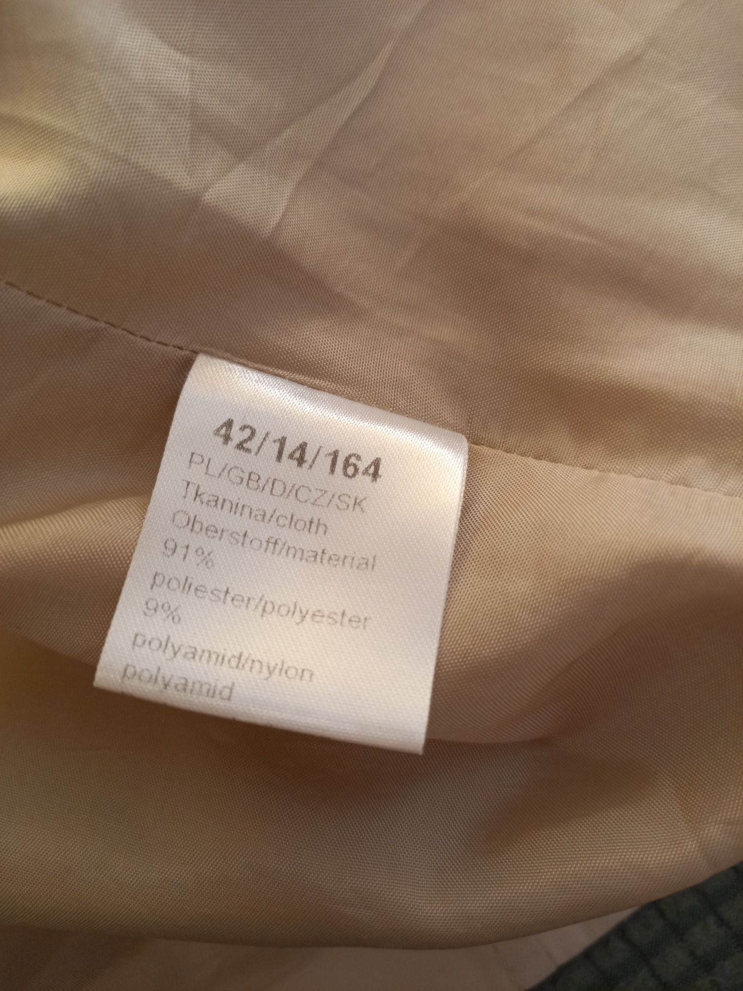 Ecru kurtka damska cienka eko skórka r.42 Getex