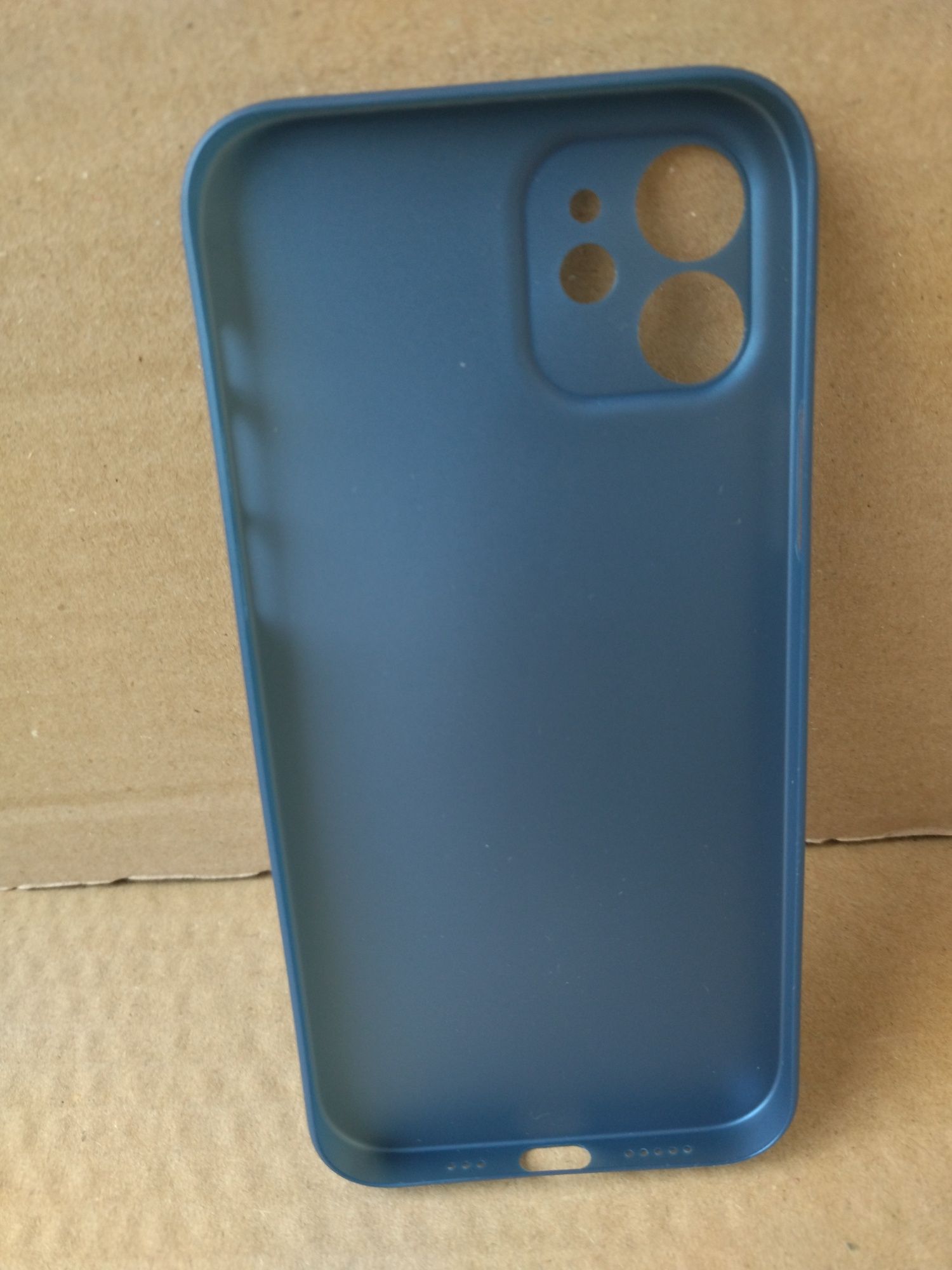 Etui do iPhone 12 niebieskie (B8)