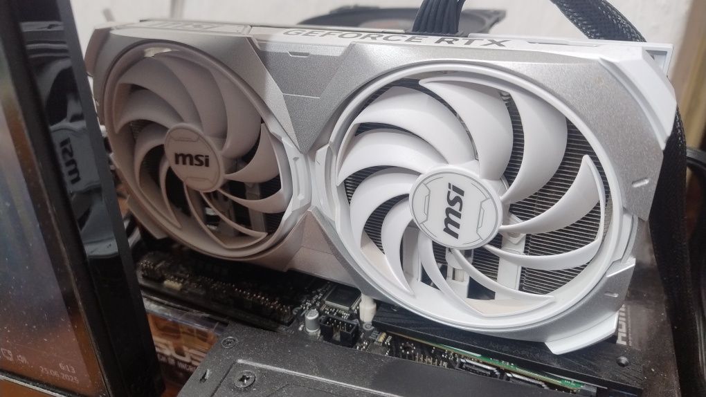 RTX 4070 TI Super 16gb