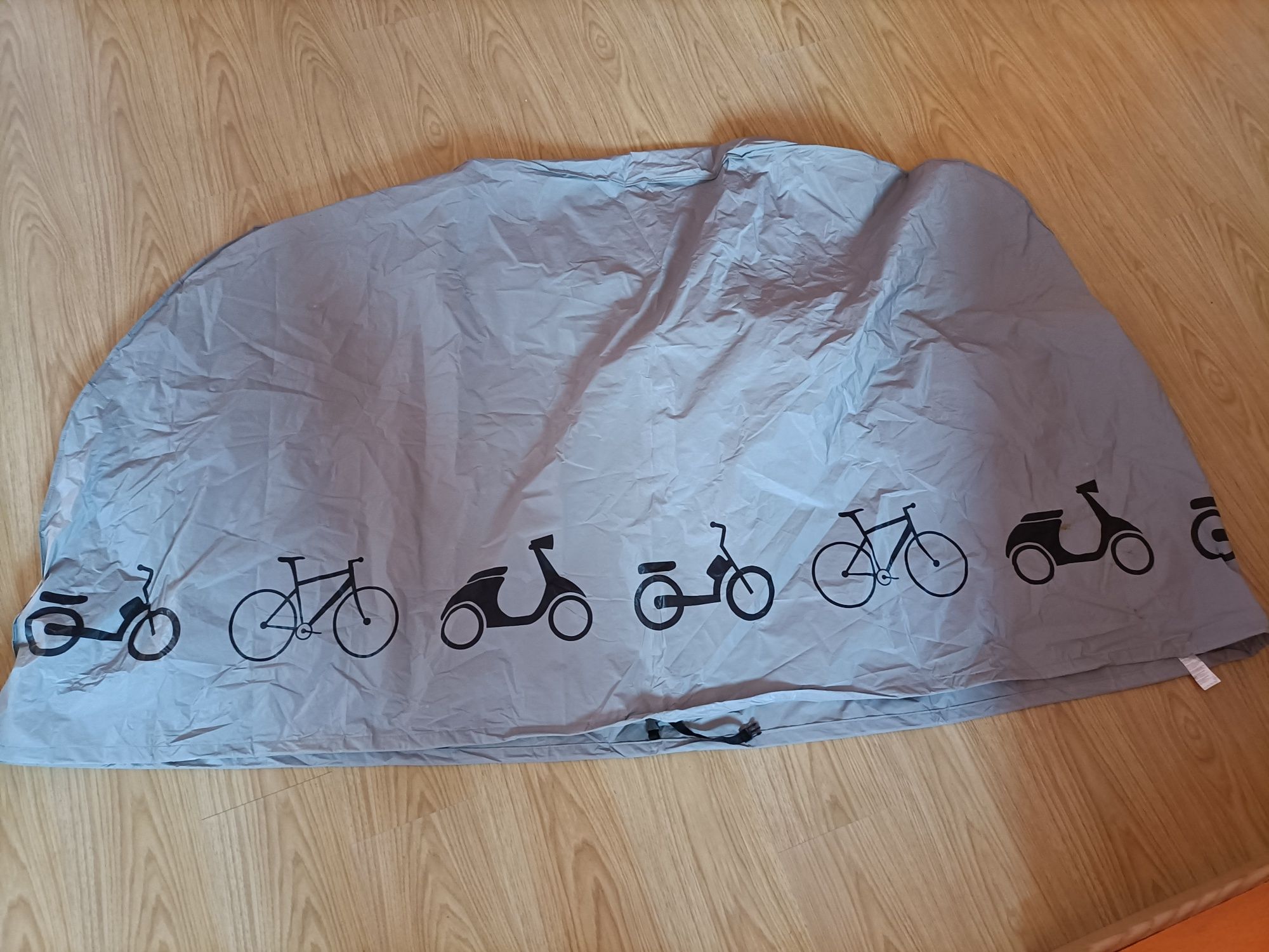 Capa protectora para bicicleta ou motociclo