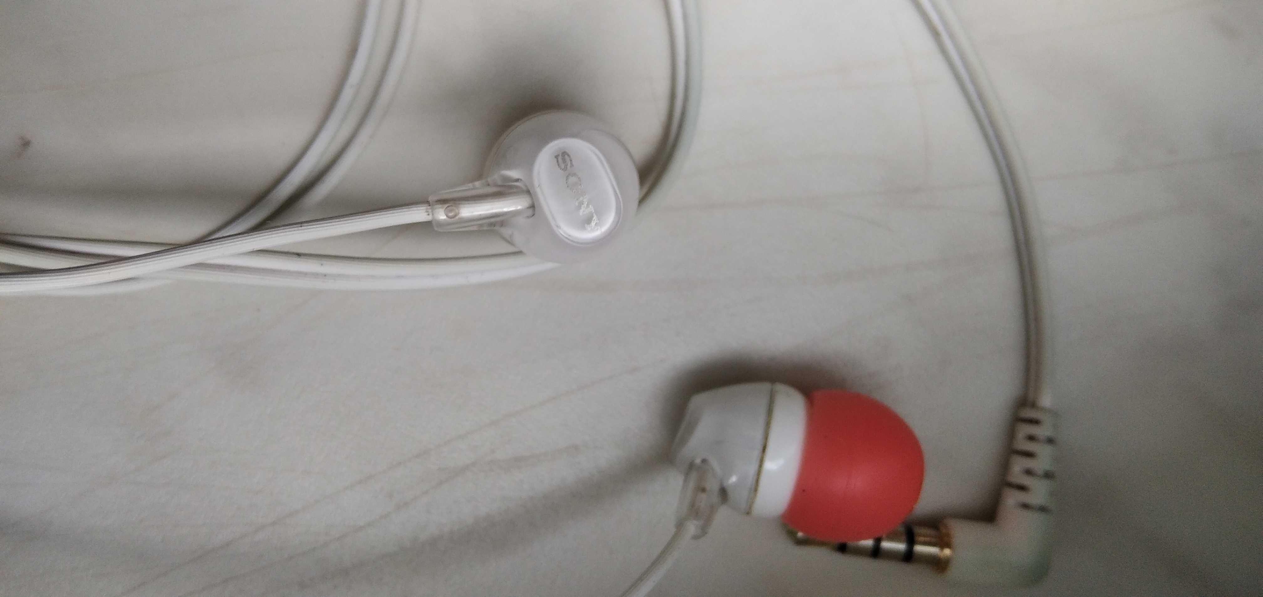 Słuchawki douszne, przewodowe Sony, białe