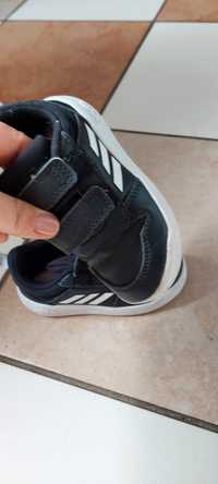 Buty dziecięce firmy adidas