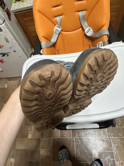 Демісезонні ботінки чобітки 23 розміру