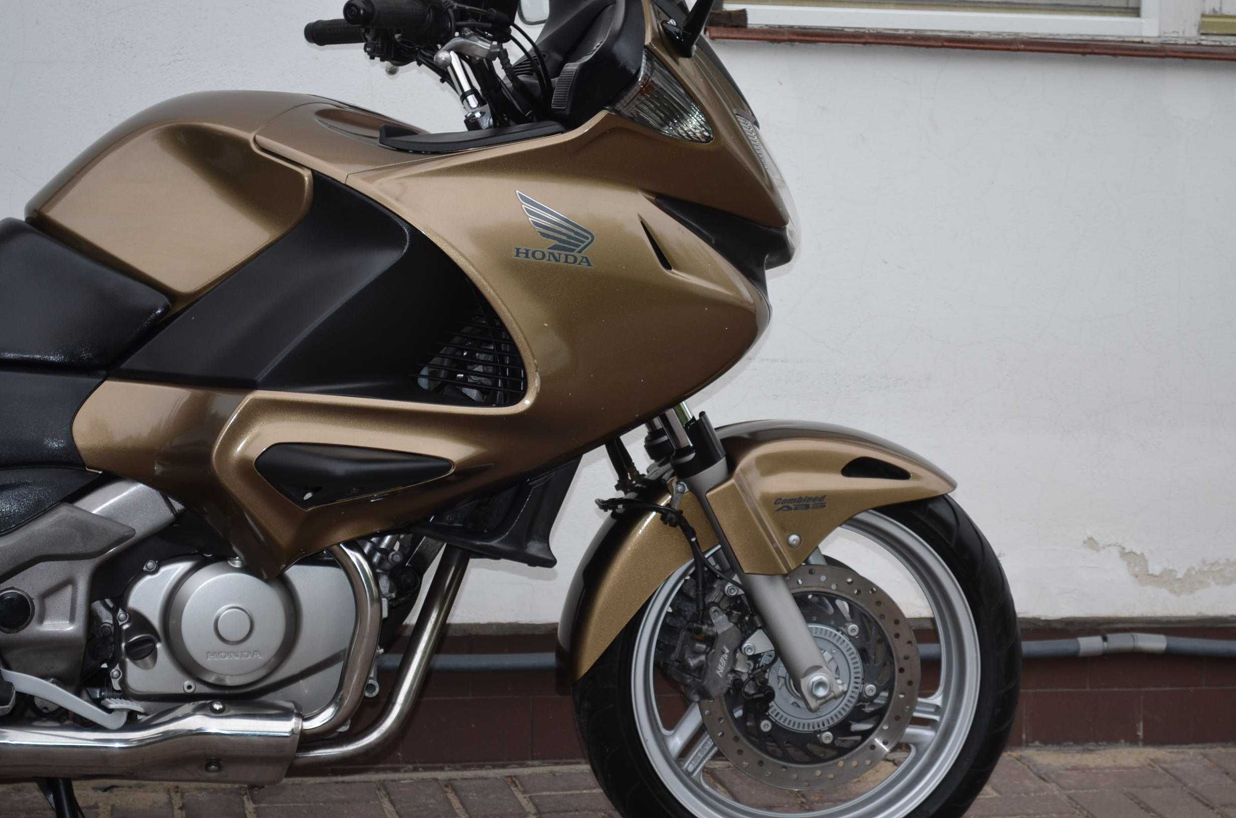 Honda Deauville NT 700 V ABS oryginał