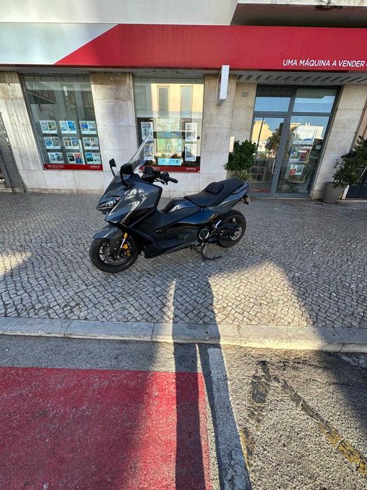 Yamaha TMAX Tech Max 560