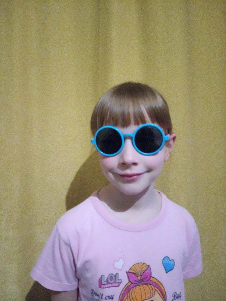 Продам солнцезащитные очки детские