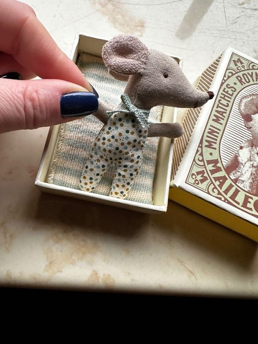 Maileg - Myszka Dzidziuś w pudełku - blue