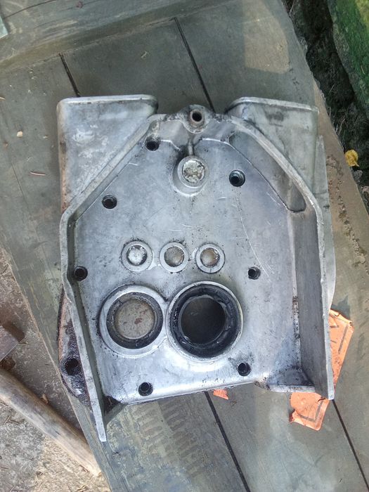 Продам на Иж планету 5