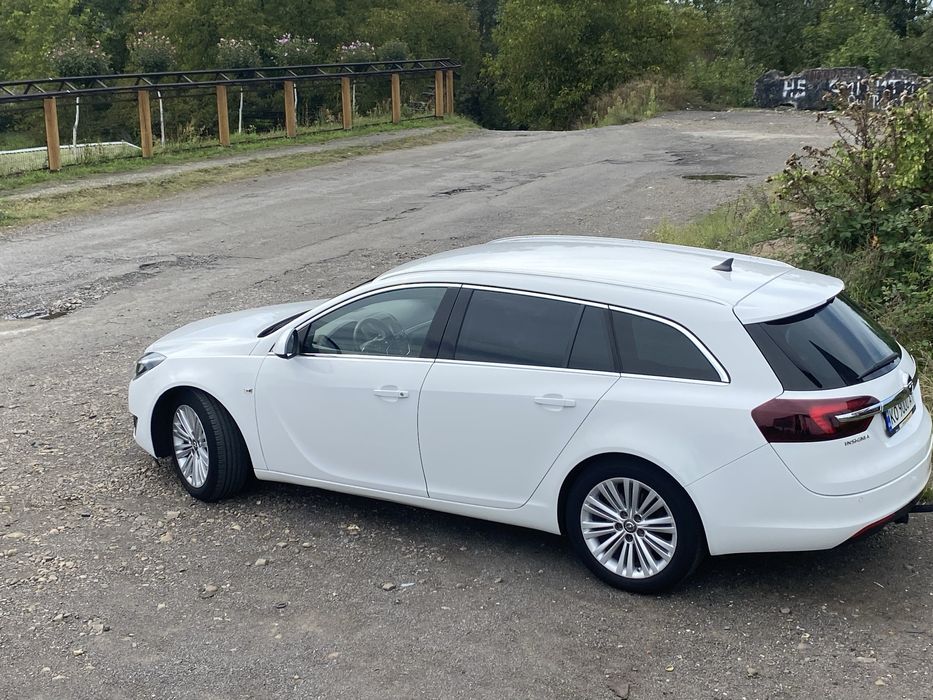 Opel Insignia Sports Tourer Універсас