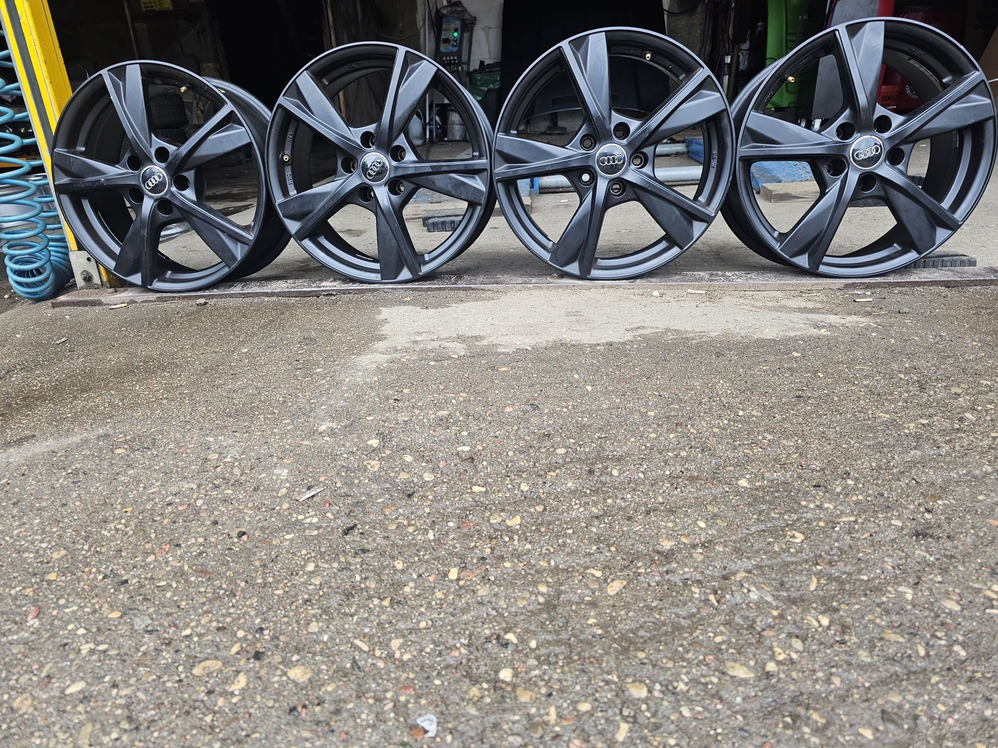 Felgi Aluminiowe Audi A4 B8-B9 R17 5x112 ET39-7J