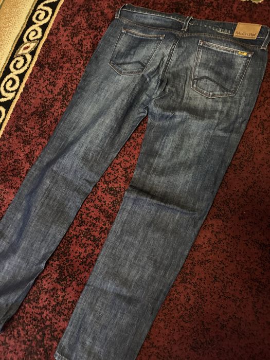 Прямі джинси