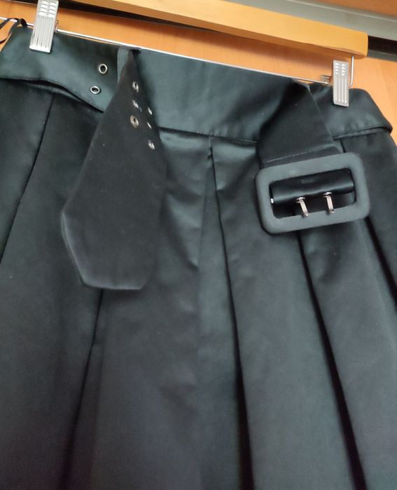 Спідниця жіноча чорна