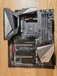 Материнська плата Gigabyte Aorus X570 Master V1.0