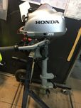 Silnik zaburtowy Honda 2.3 km 4-takt
