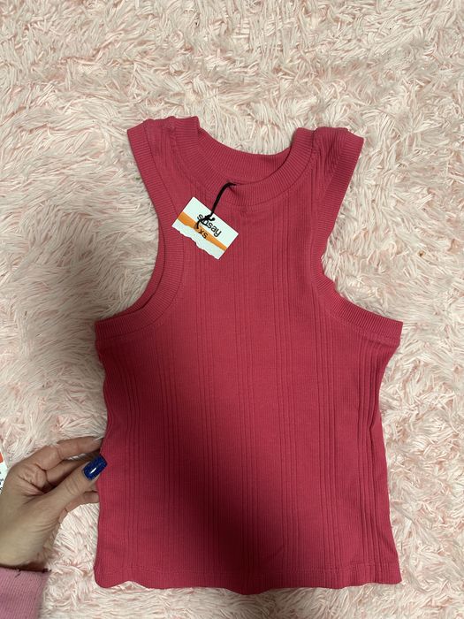 Bluzka damska na ramiączkach Cropp top Wycięta różowa nowa