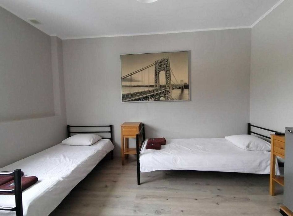 Хостел метро Теремки! Кімната на 4 особи