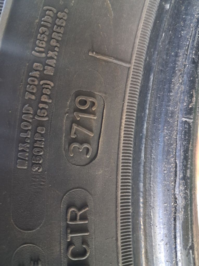 Продам шини Sava 215×65×16 98 T