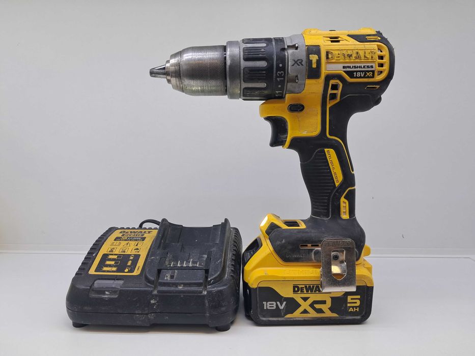 Wkrętarka udarowa DeWalt DCD796/ Bateria, ładowarka