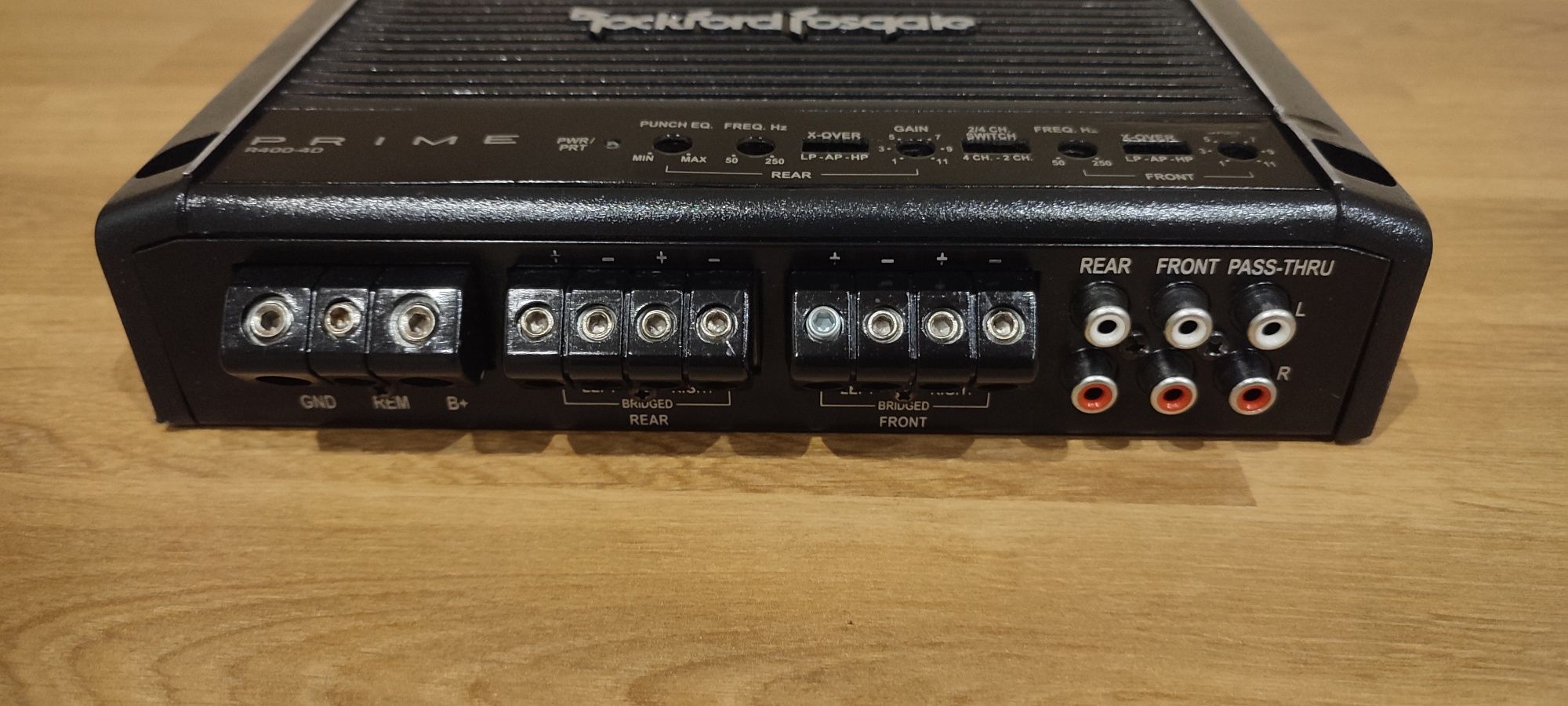 Wzmacniacz Rockford Fosgate r400-4D 4/2 kanały