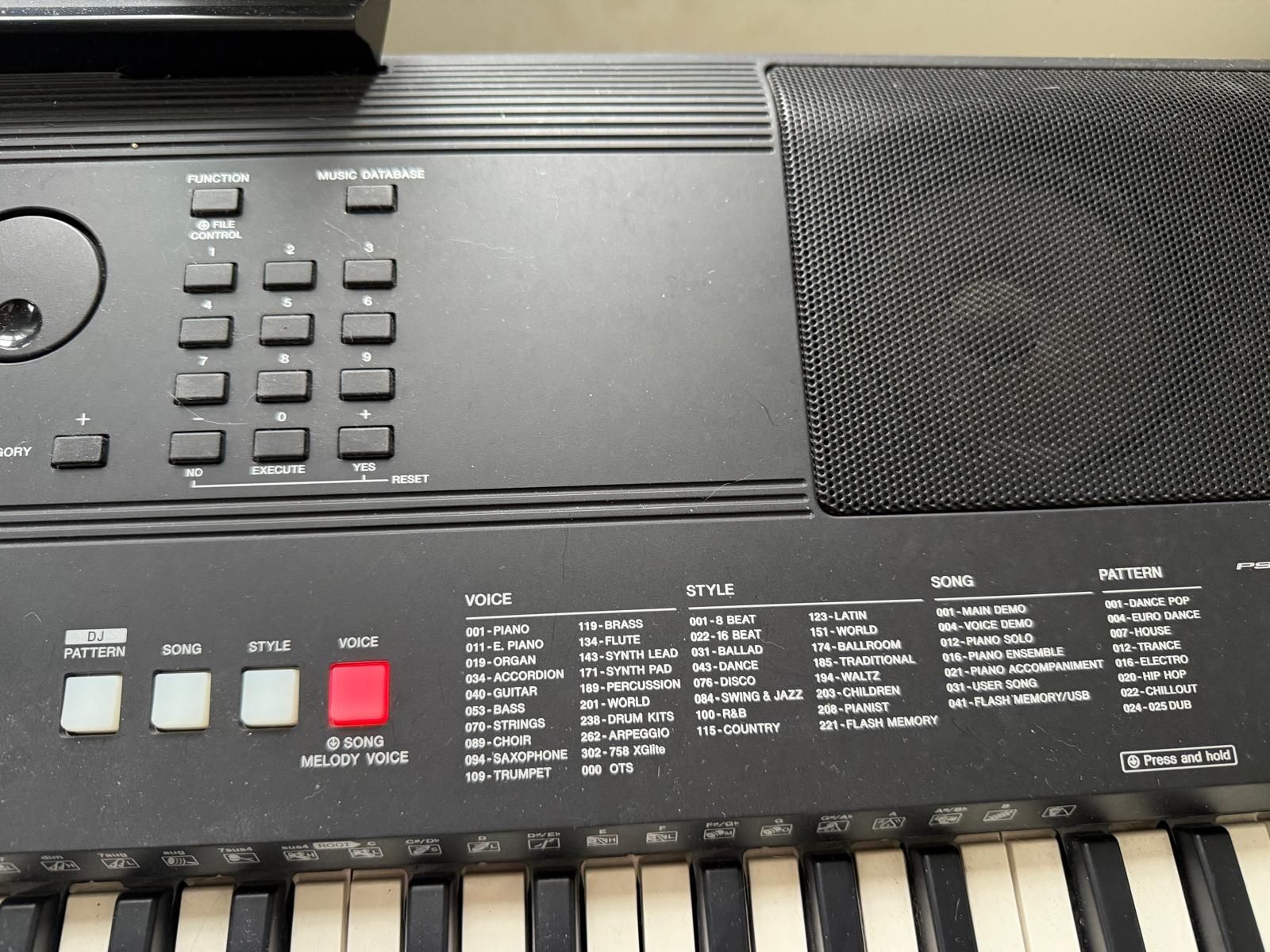 Idealna yamaha psr-ew400