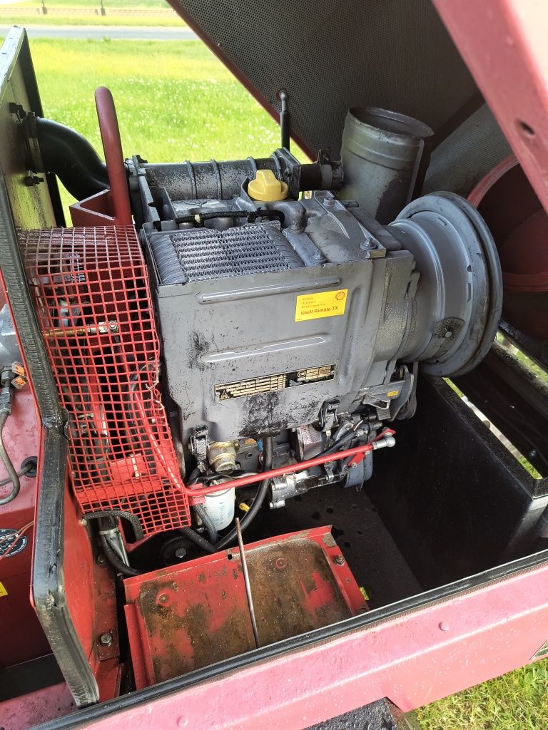 Sprzedam kompresor spalinowy sprężarkę EcoAir f30 Deutz