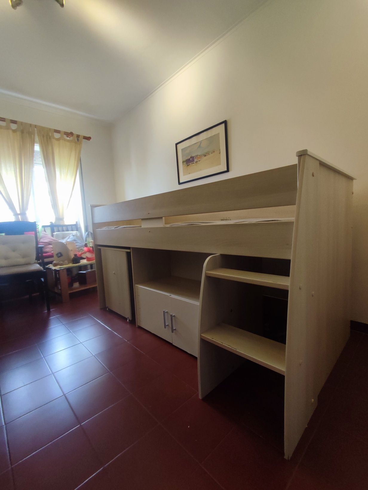 Cama alta de criança