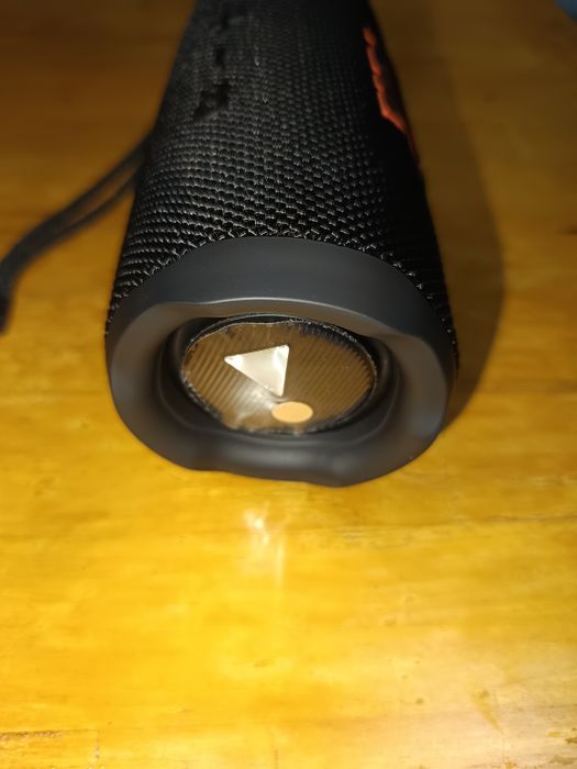 JBL Flip 6 preta