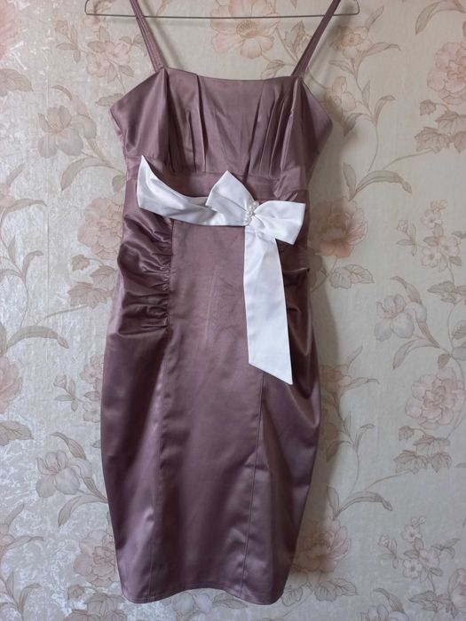 Нарядные вечерние/коктейльные платья